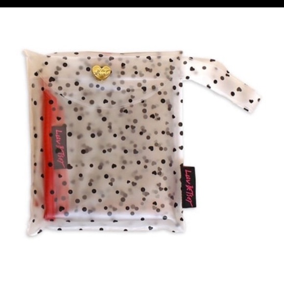 BETSEY JOHNSON Rain Resistant Black Heart Polka Dot Print Handbag Raincoat - Picture 4 of 5